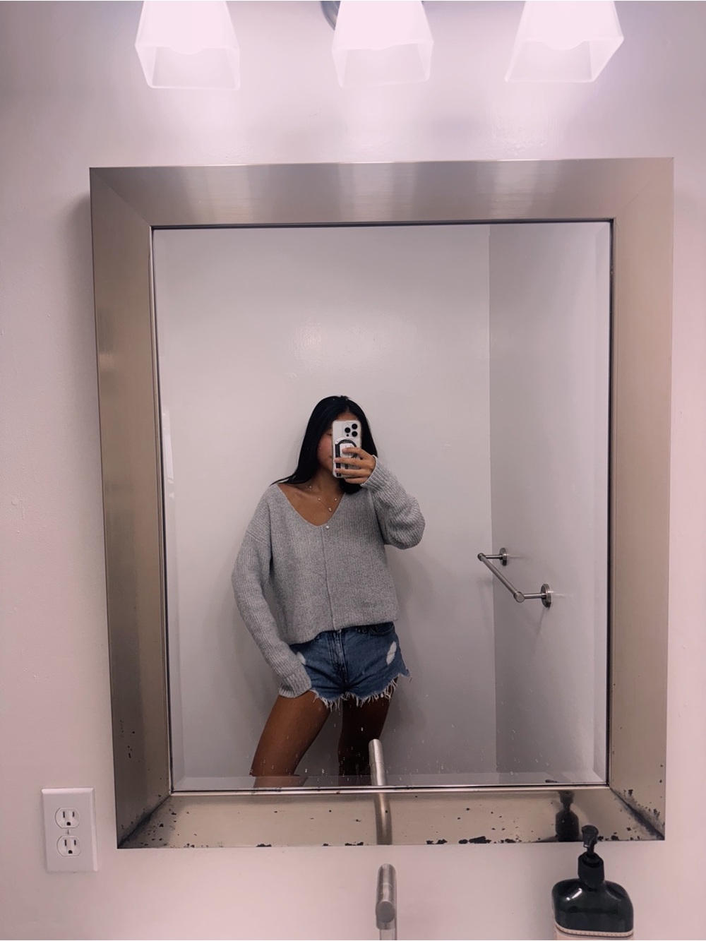 BP. V-Neck Women's Gray Knit Sweater